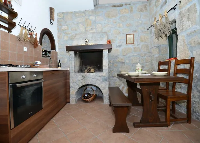 House Dida Mate - Cozy House In Nature With Heated Pool Casa de Férias