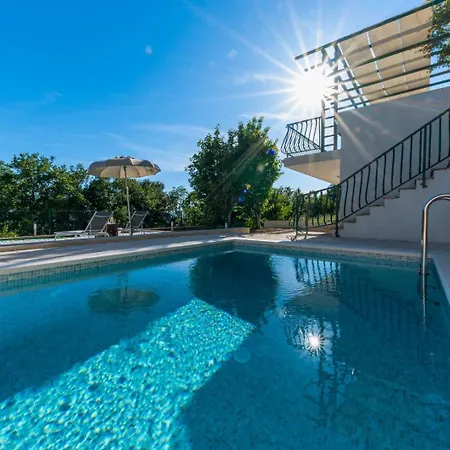 House Dida Mate - Cozy House In Nature With Heated Pool *