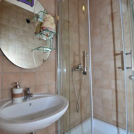 Semesterbostad House Dida Mate - Cozy House In Nature With Heated Pool *