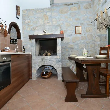 House Dida Mate - Cozy House In Nature With Heated Pool Ferienhaus